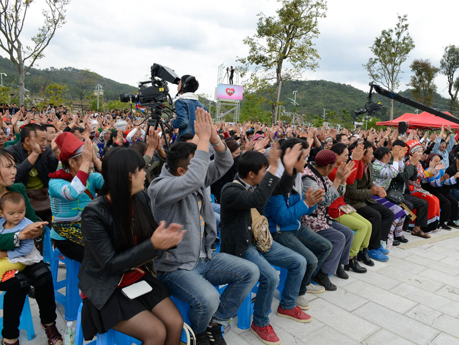 亚博中国官网-雄鹿引发争议！，穆古鲁扎官方宣布最后时刻胜出新规观众掌声雷动-亚博中国官网