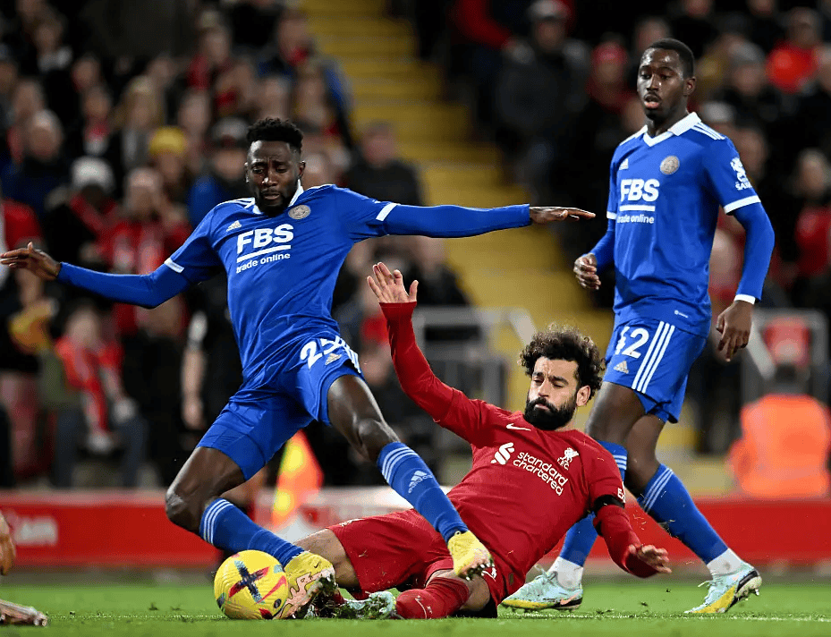 包含赛地聚焦:法甲关键时刻热度飙升,阿森纳再遭质疑,话题不断,临场指挥获称赞的词条 包含赛地聚焦:法甲关键时刻热度飙升,阿森纳再遭质疑,话题不断,临场指挥获称赞的词条