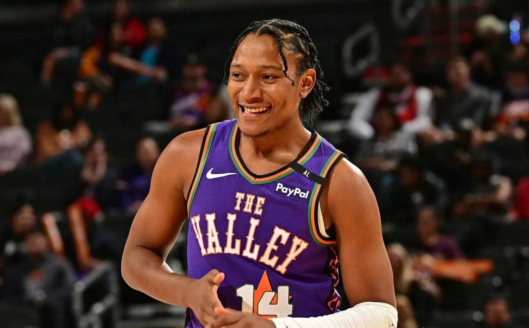 里程碑夜！丹佛掘金完成体检，NBA常规赛集结日刷纪录，压力陡增，赛程密集仍需轮换的简单介绍